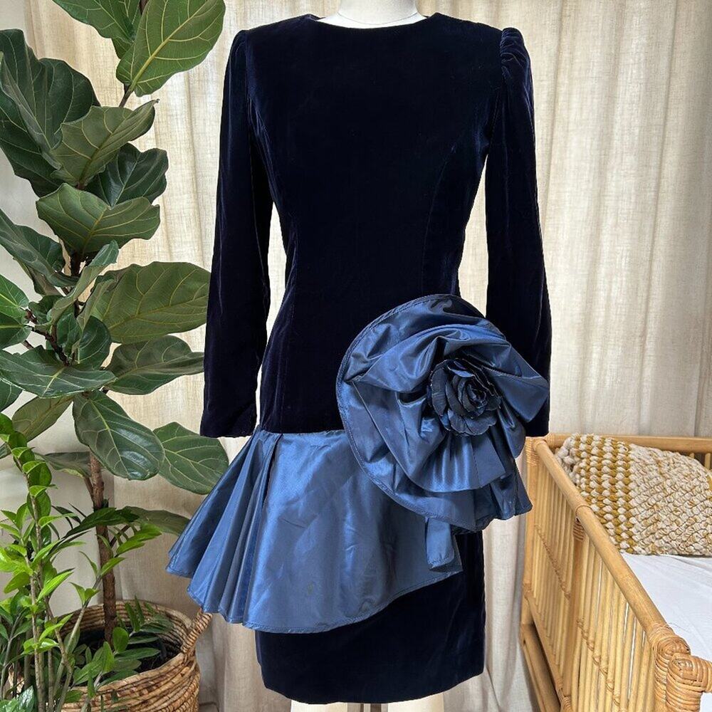 VINTAGE 80s VICTOR COSTA Velvet Party Dress Dramatic Rosette Peplum Ruffle Blue
